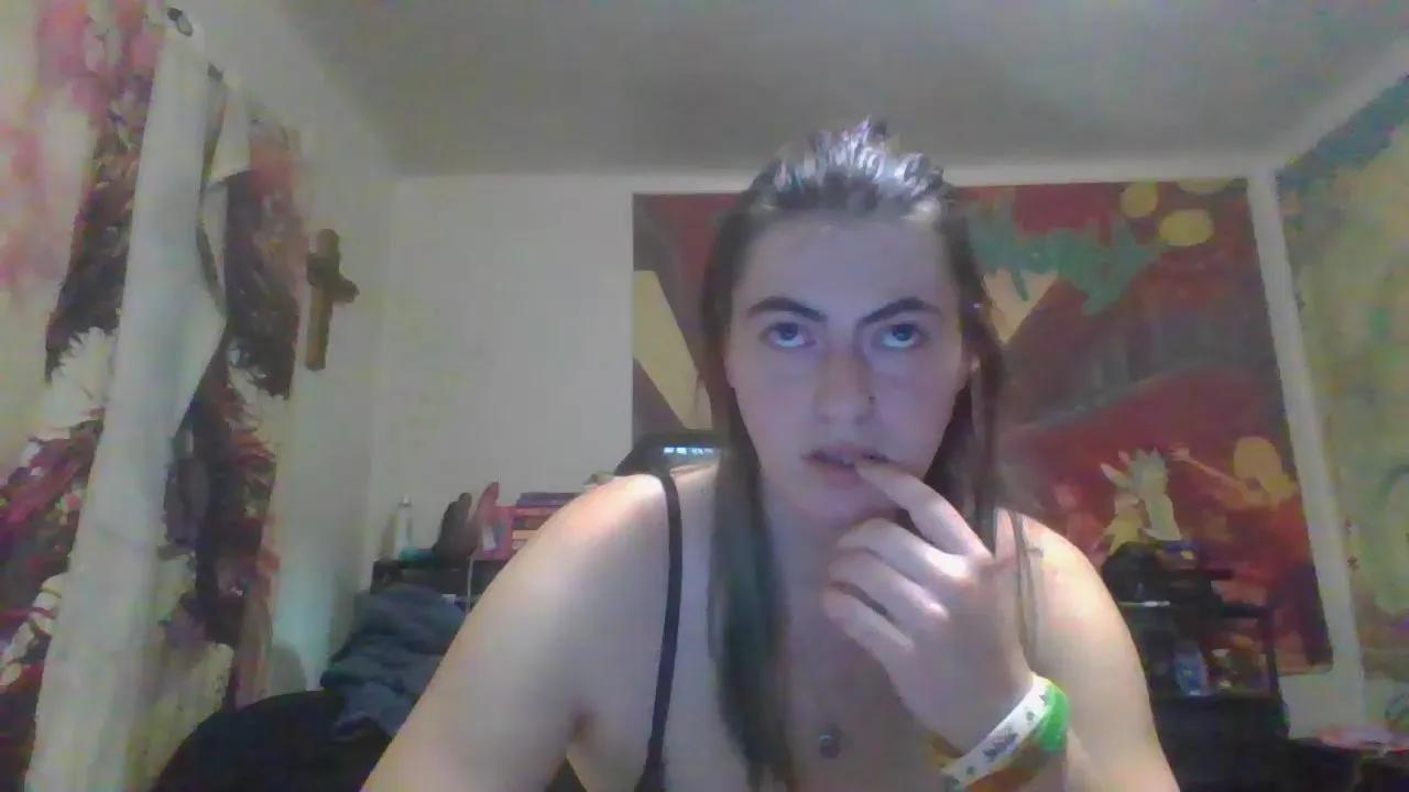 Offline cumlilredslut on Cam4