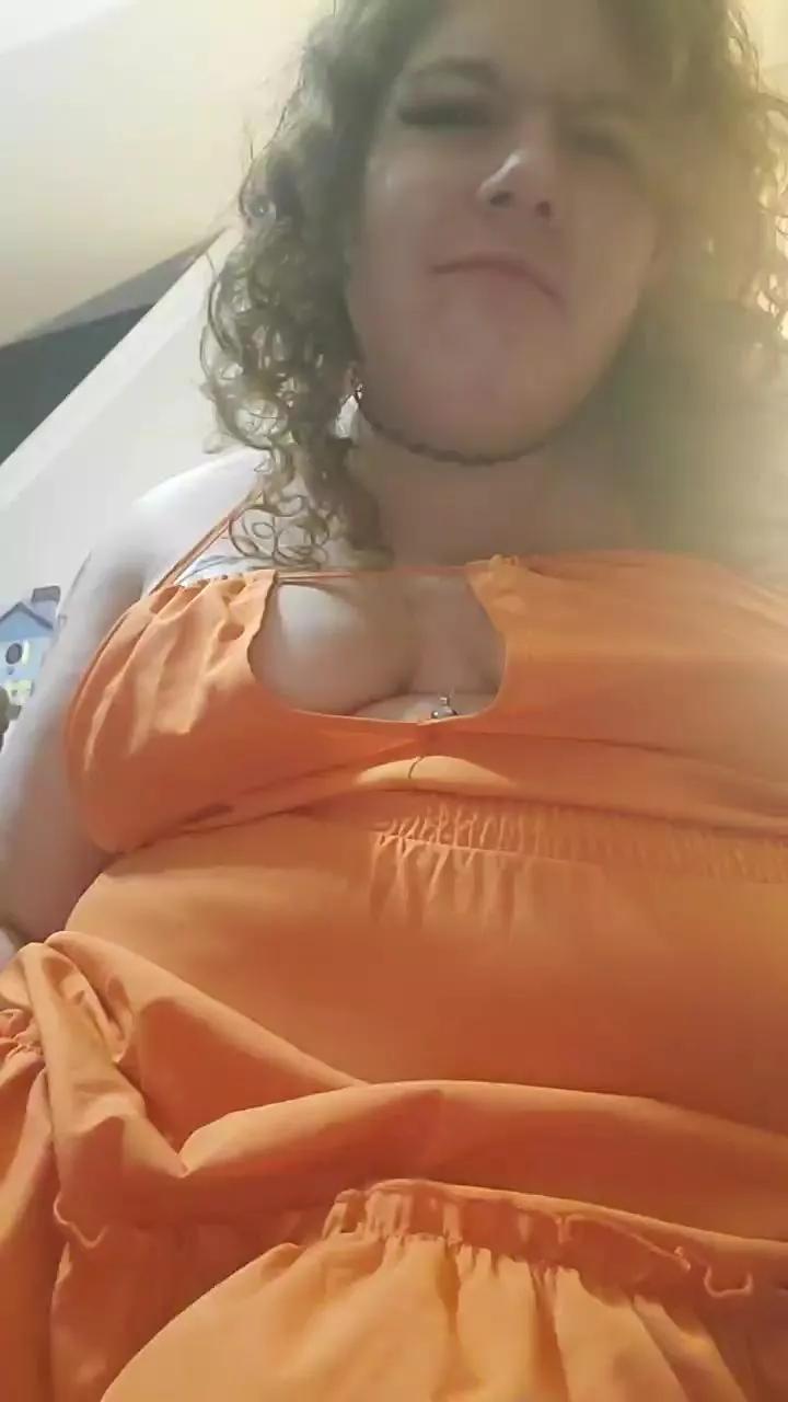Curlybeeb on Cam4 