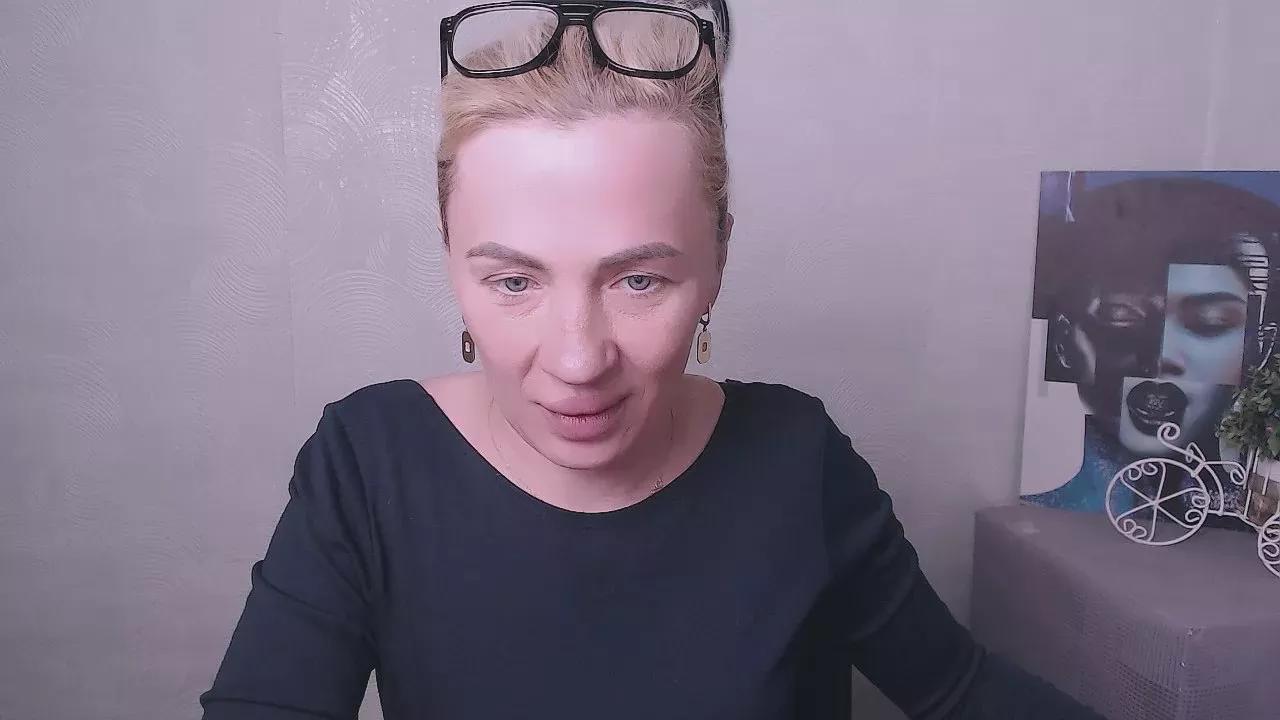 DaraDex_ on Cam4 