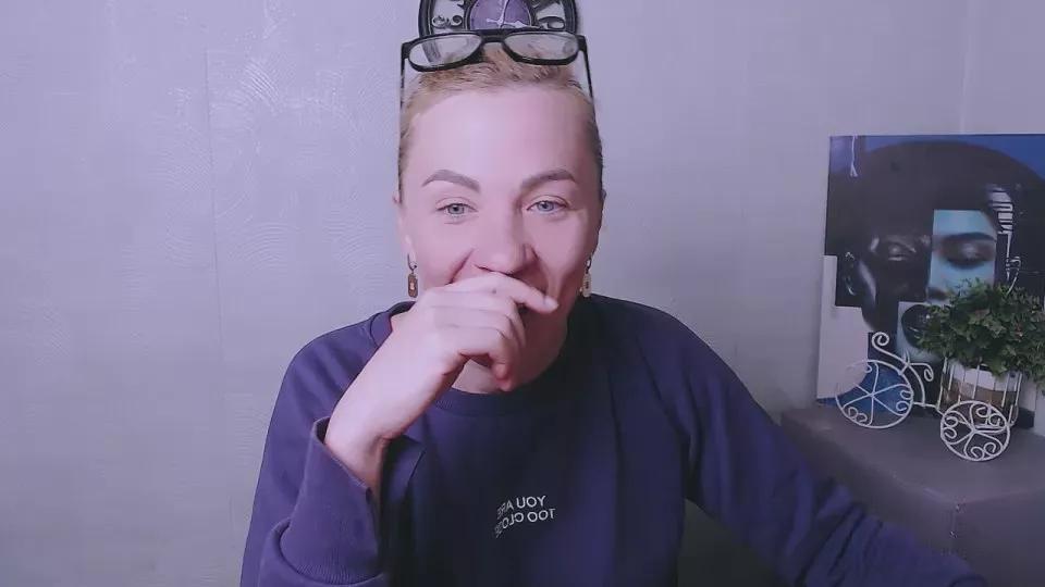 DaraDex_ on Cam4 