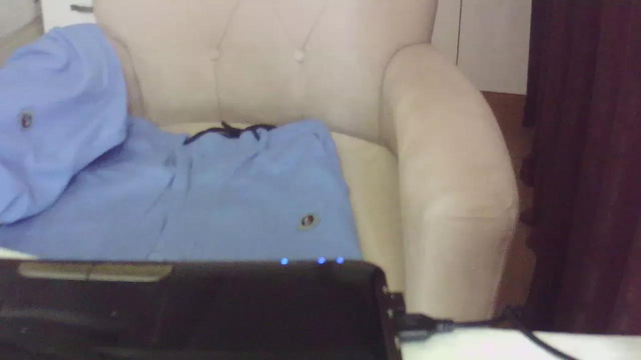 dbudurb on Cam4 