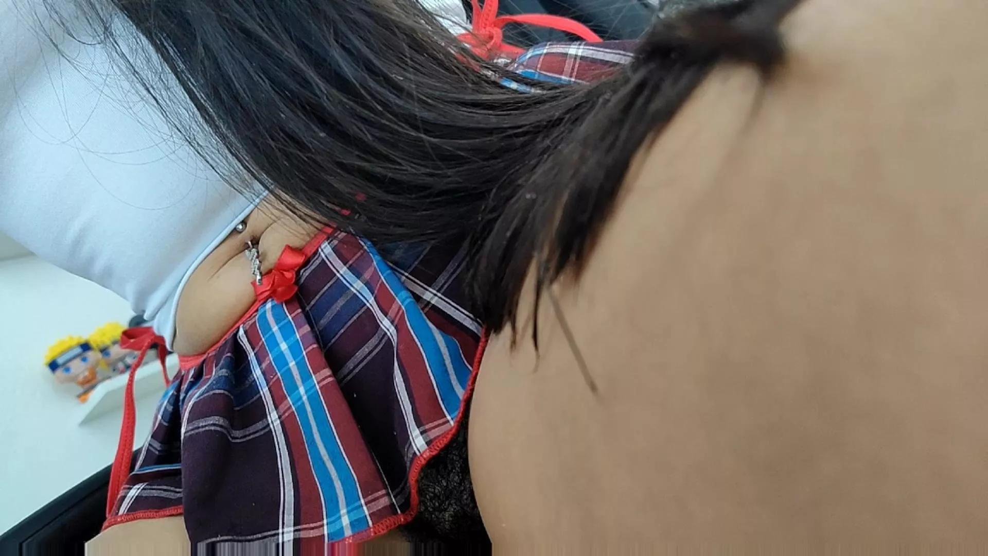 Deelunaa on Cam4 