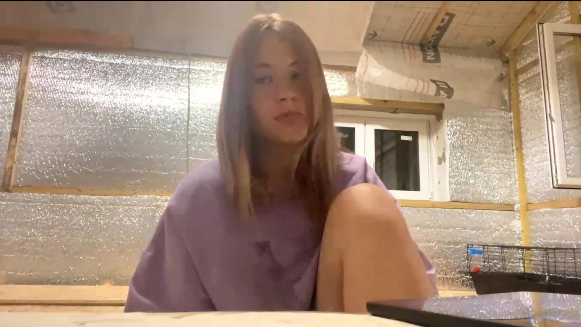 DeneenDargie on Cam4 