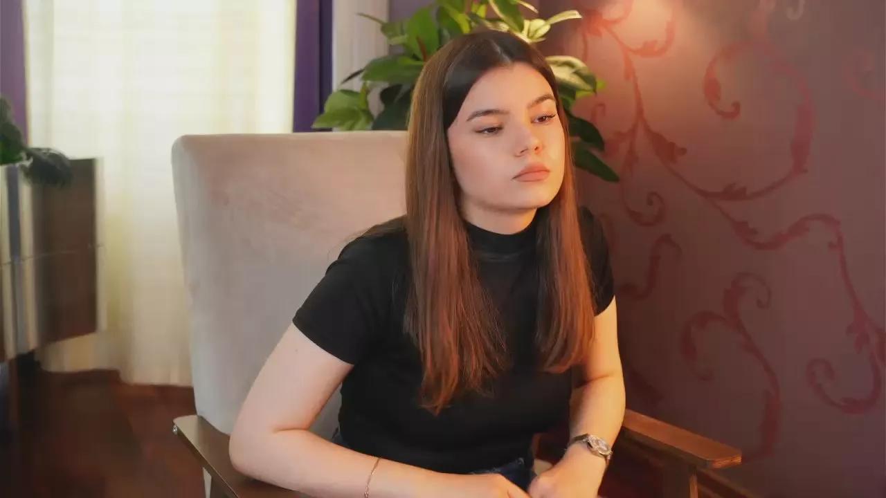 DevonaFicken on Cam4 