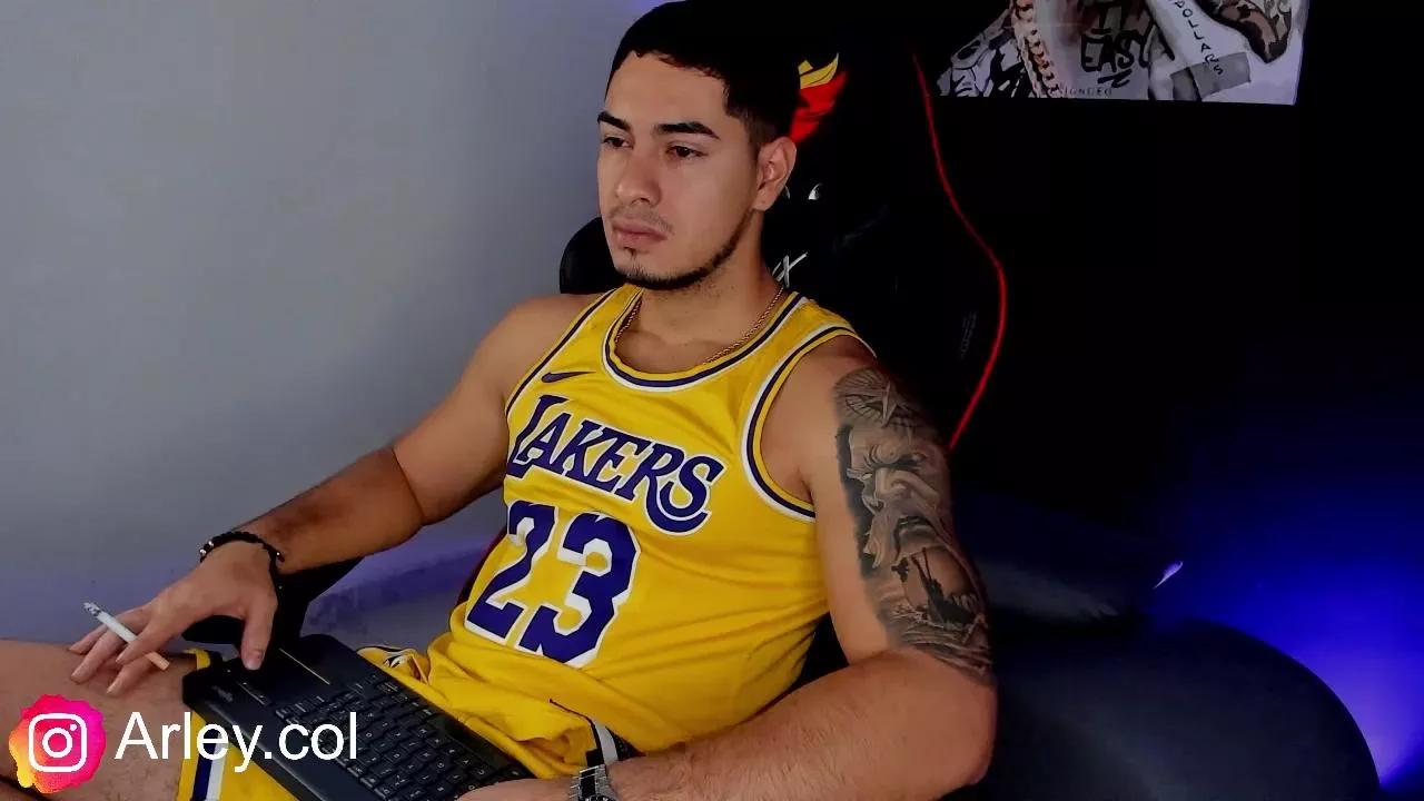 dimitri_coleman on Cam4 