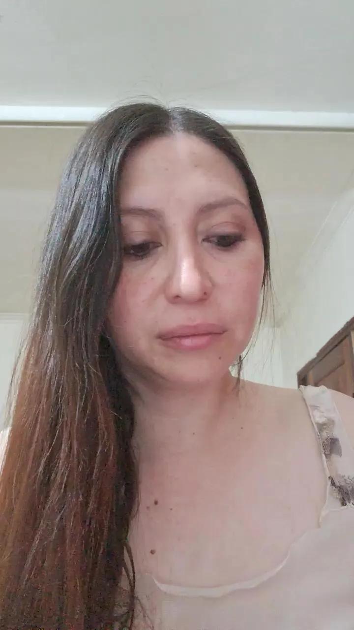 Divahot1 on Cam4