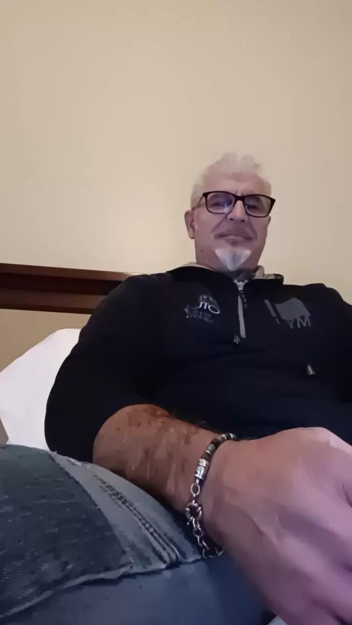 donopiacere on Cam4 