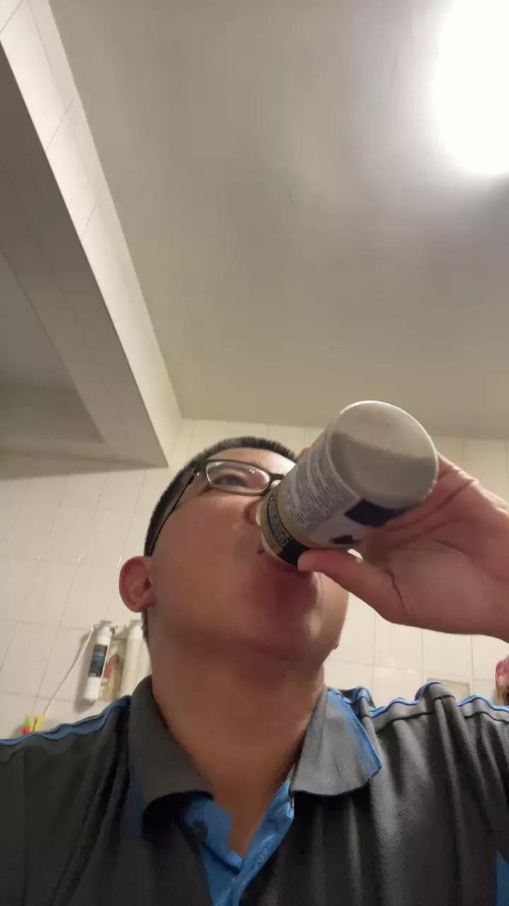 Edgemebear69 on Cam4 