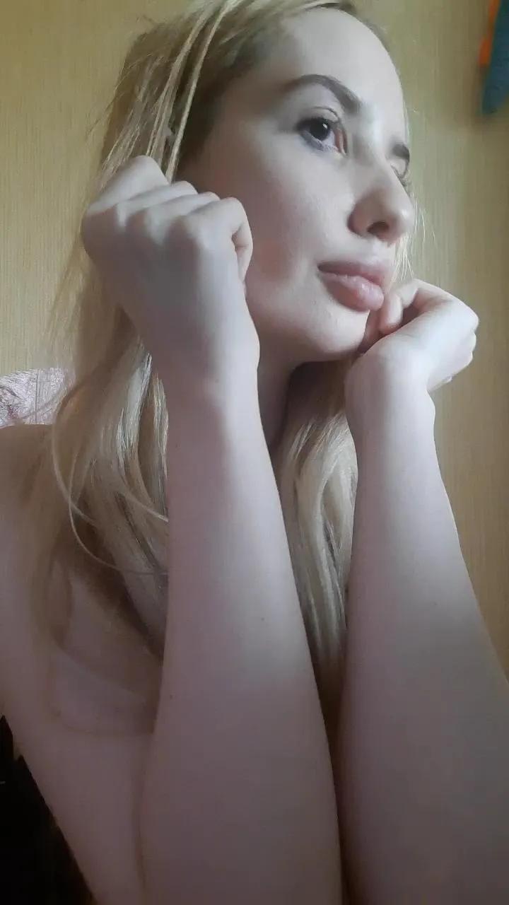 Offline Elzakom on Cam4