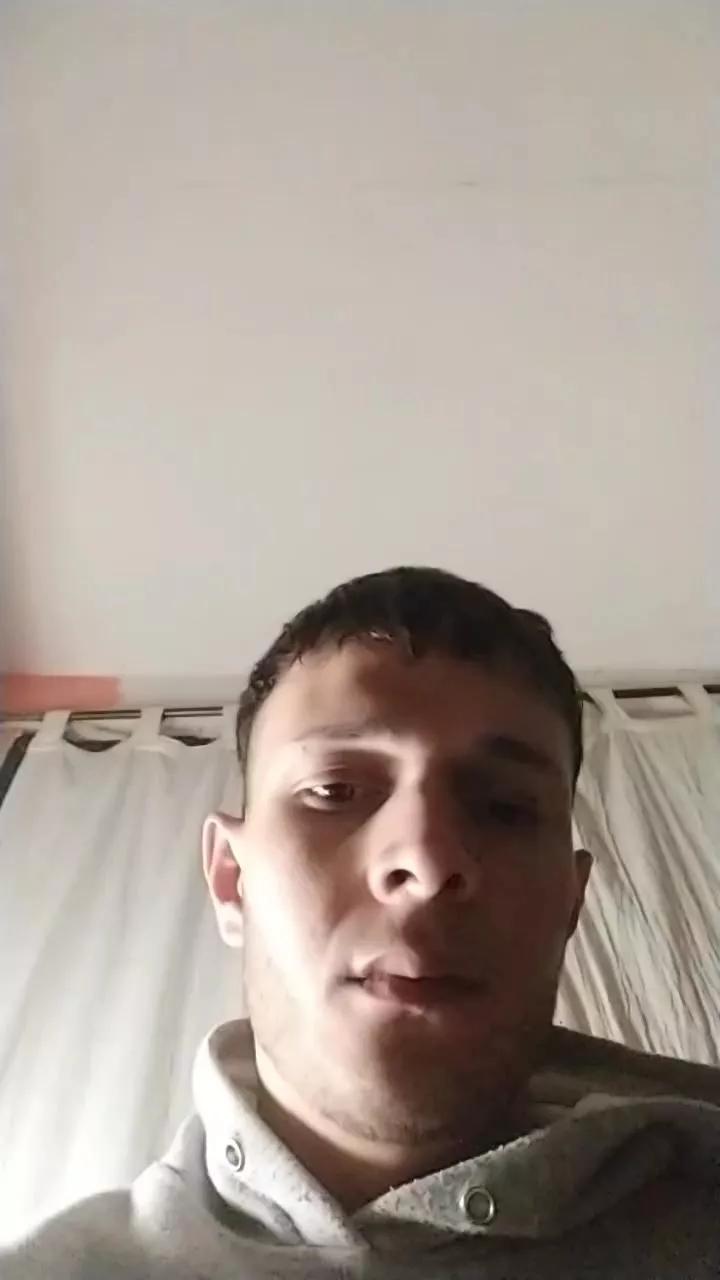 Emaa21c on Cam4 