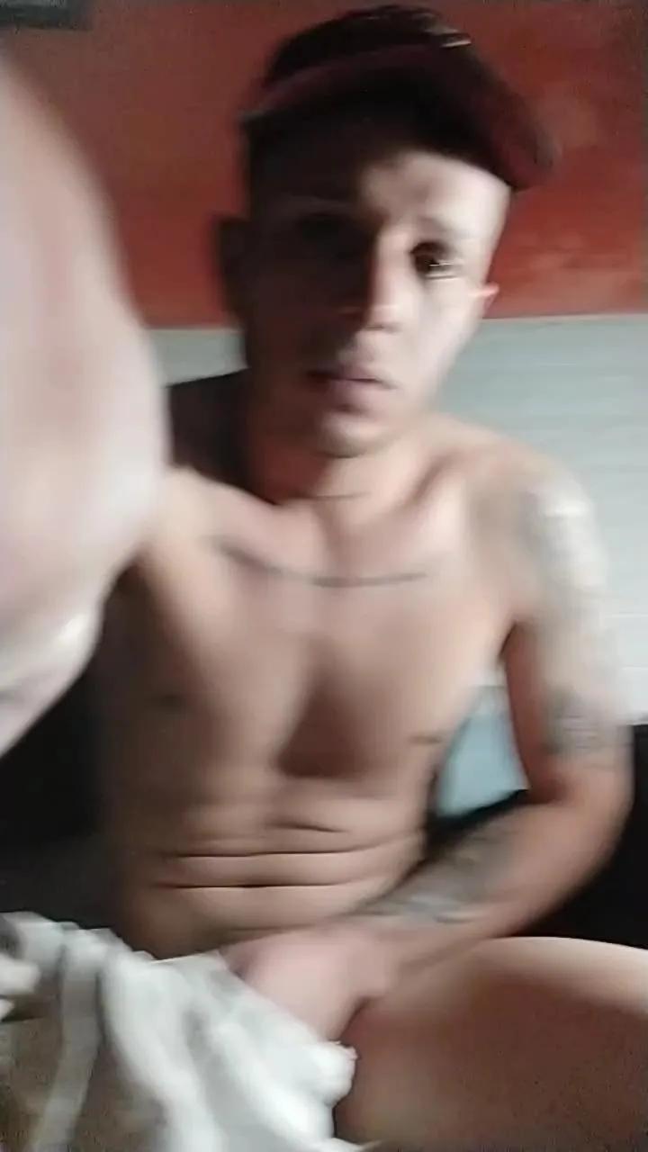 Emaa21c on Cam4 
