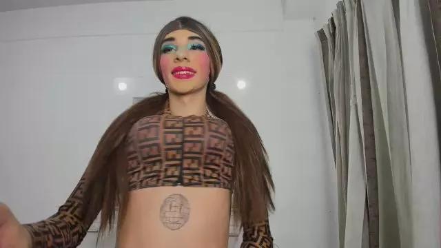 EMMILY_USUGA1 on Cam4 