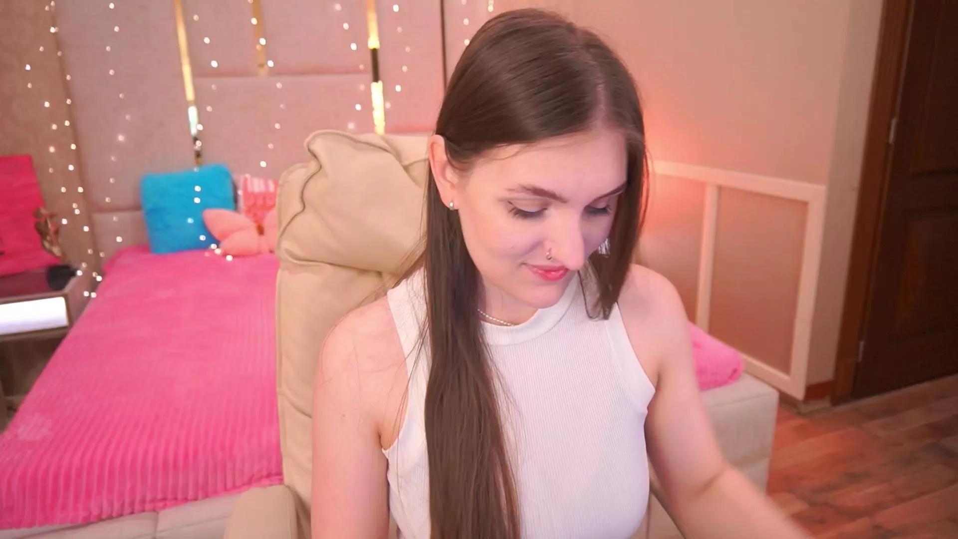 EmmyCharm on Cam4 
