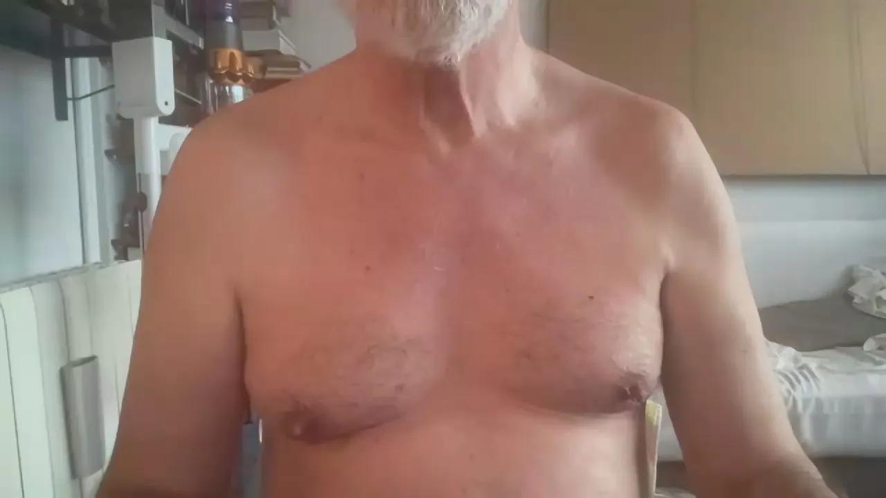 erre4fff on Cam4 