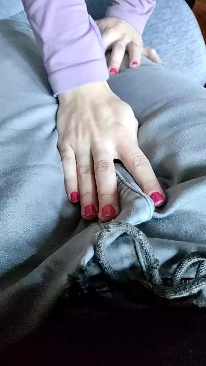 Estephani87 on Cam4 