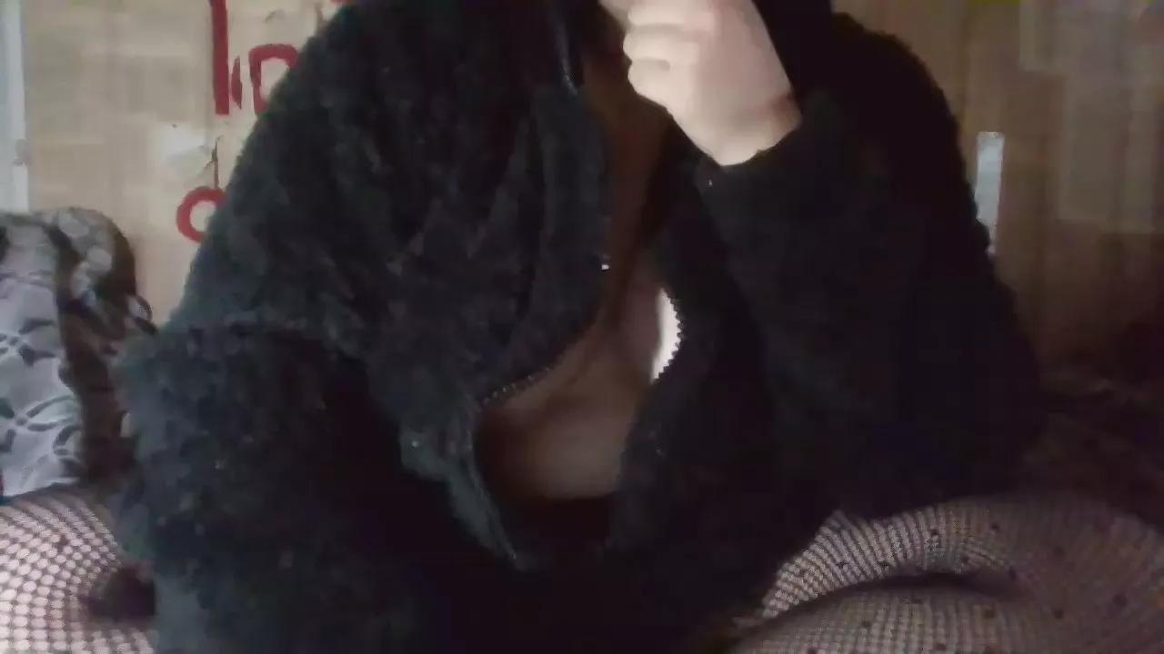 Estixuwu on Cam4 