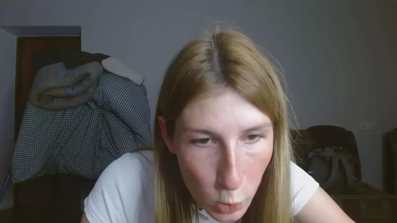Evelyn_21_m on Cam4 