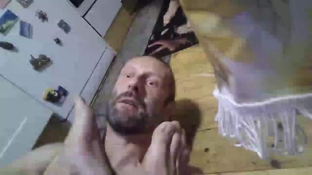 FeetLoverBerlin on Cam4 