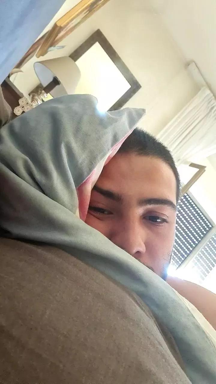 Ficcoduro3 on Cam4 