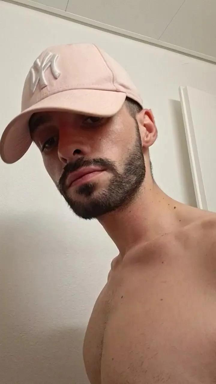 Filipe_24 on Cam4 