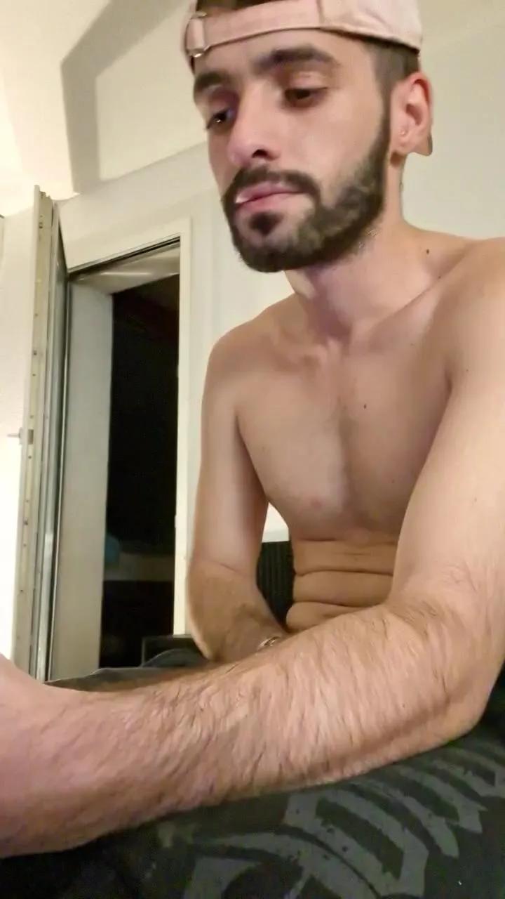 Filipe_24 on Cam4