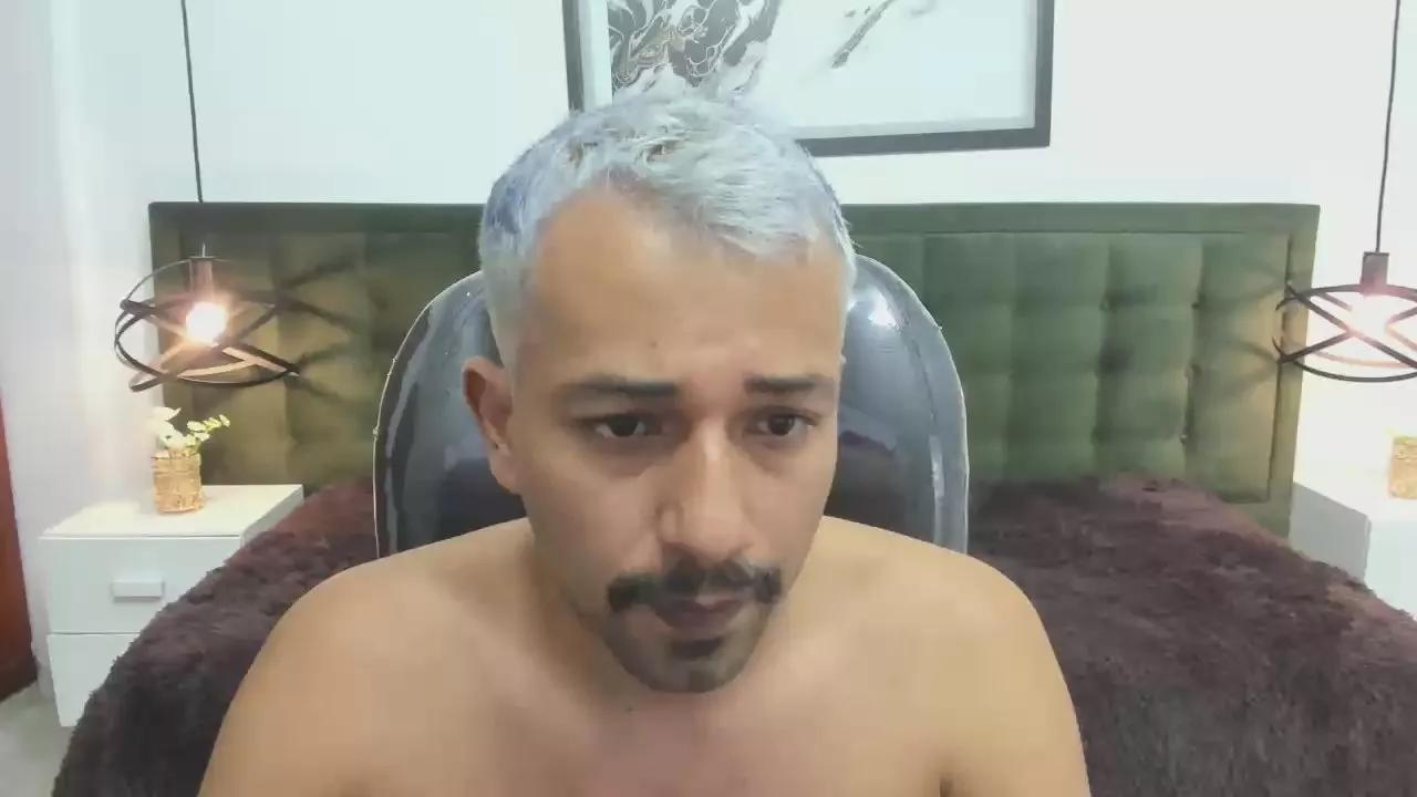 fuckboy_bbc on Cam4 
