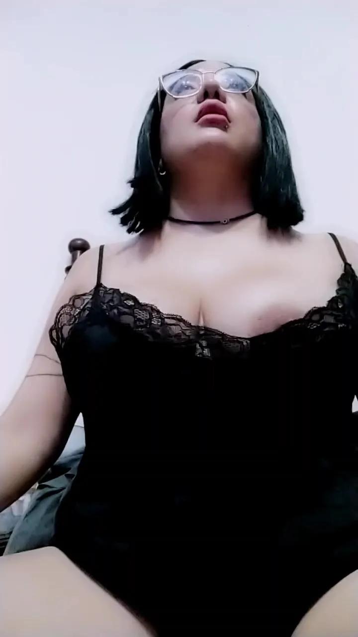 Offline Gatavuela on Cam4