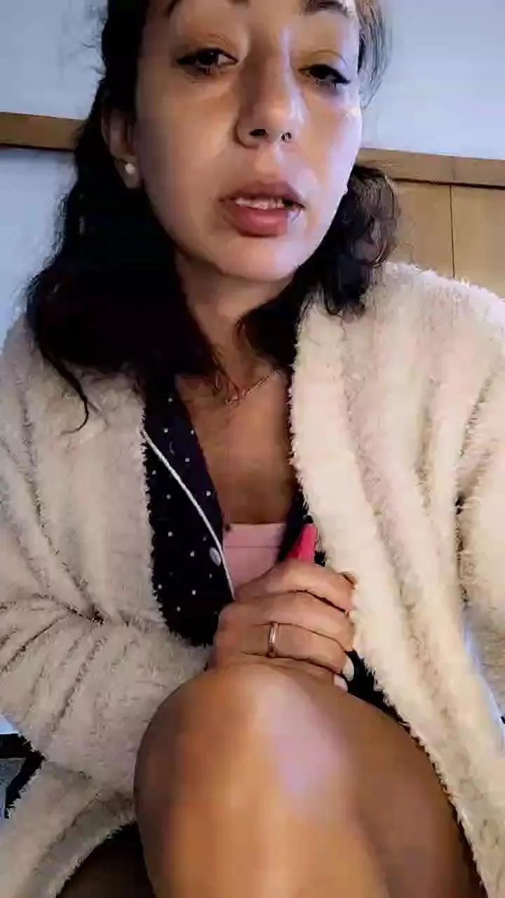 GattaRossah on Cam4 