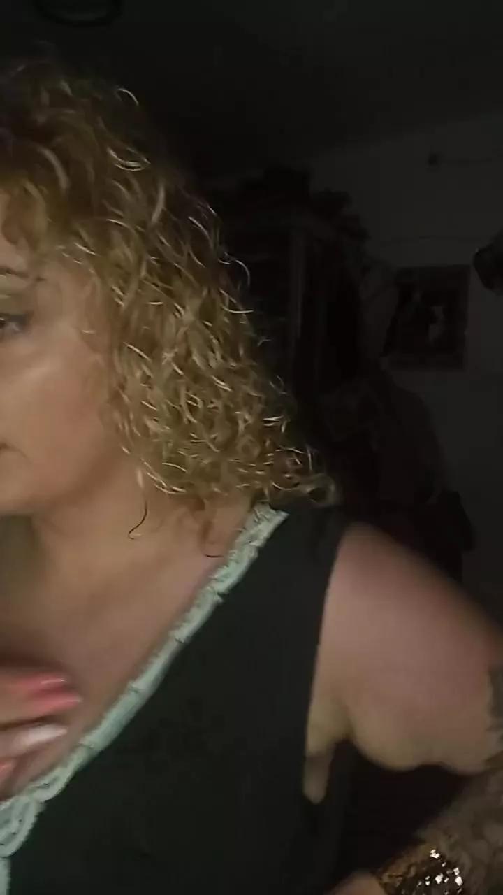 gloria55 on Cam4 