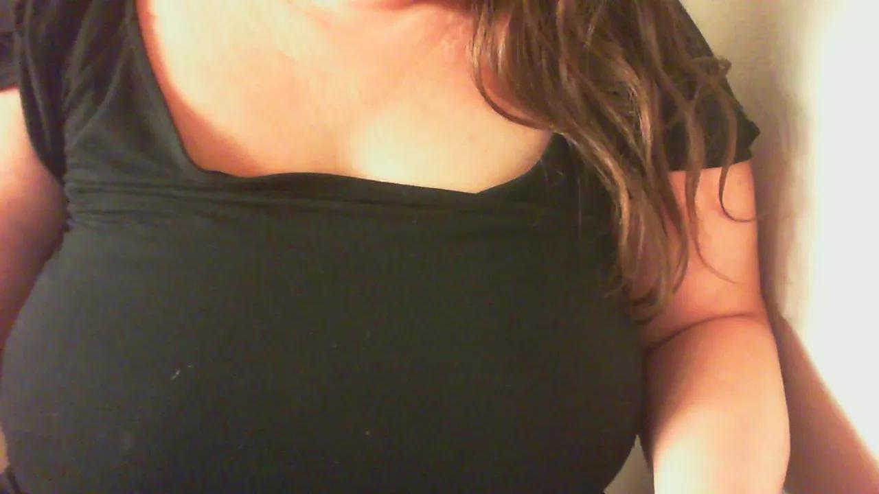 Gurke_Melone on Cam4 