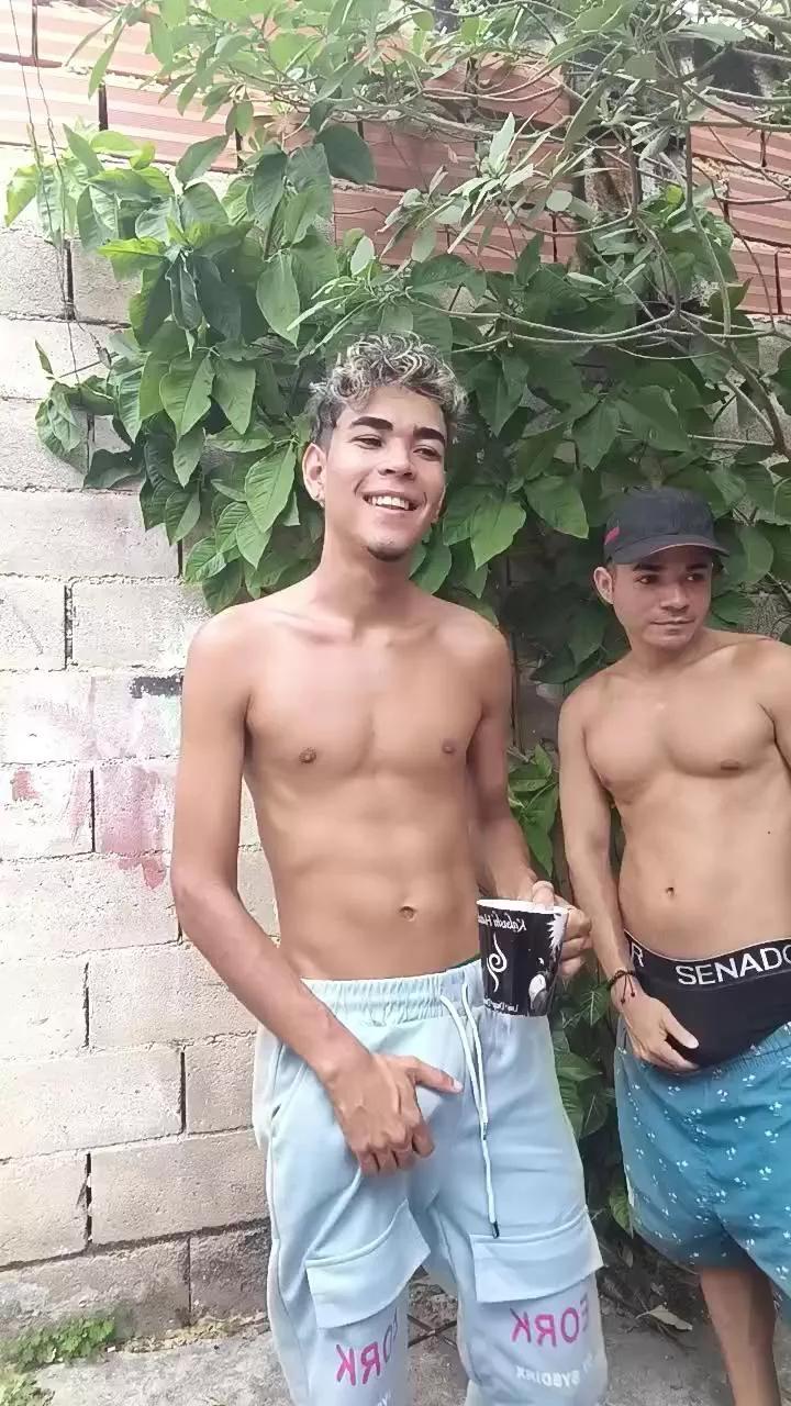 hotboy1955 on Cam4 