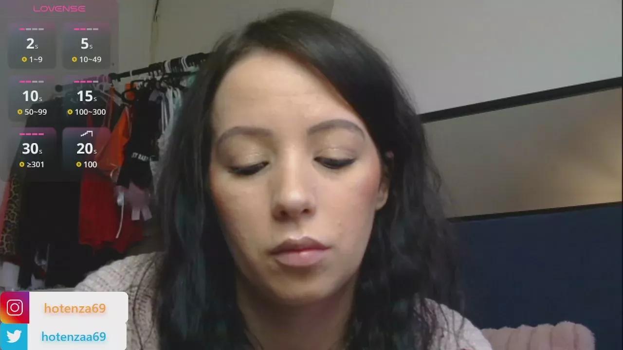 Hotenza on Cam4 