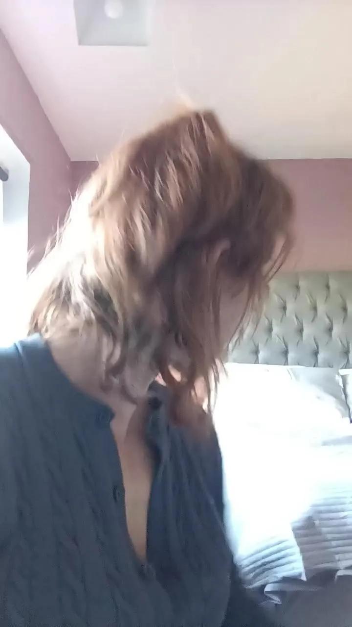 Housewife_Kirst