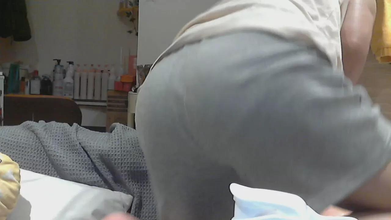 howhow22 on Cam4 