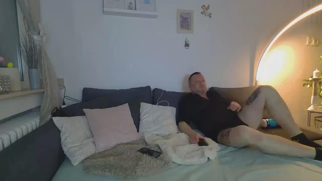 Ich_Du_Wir on Cam4 