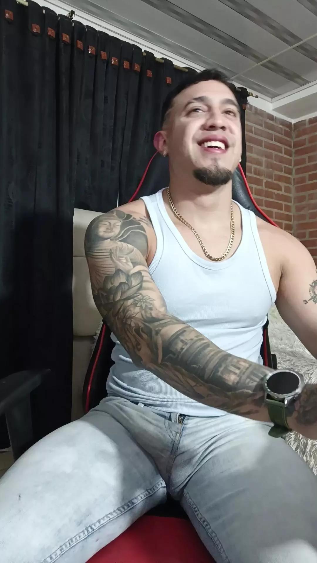 Im_massimo777 on Cam4 