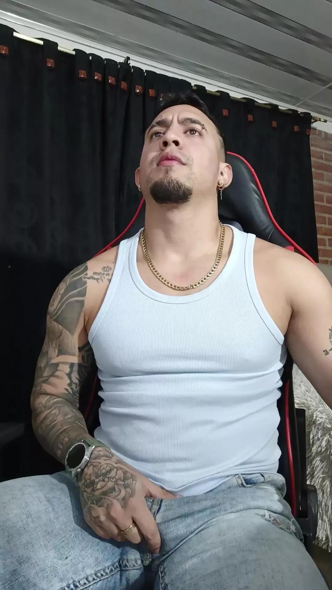 Im_massimo777 on Cam4 