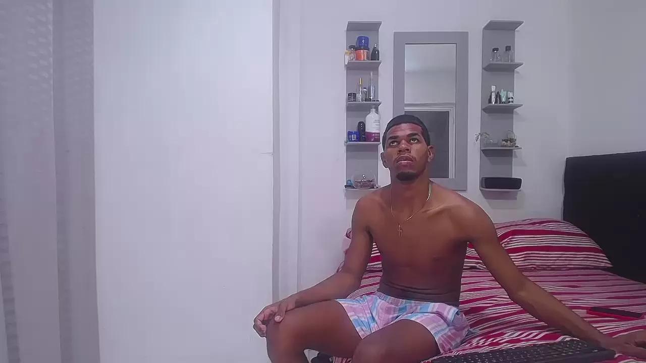 Jacklatin on Cam4 
