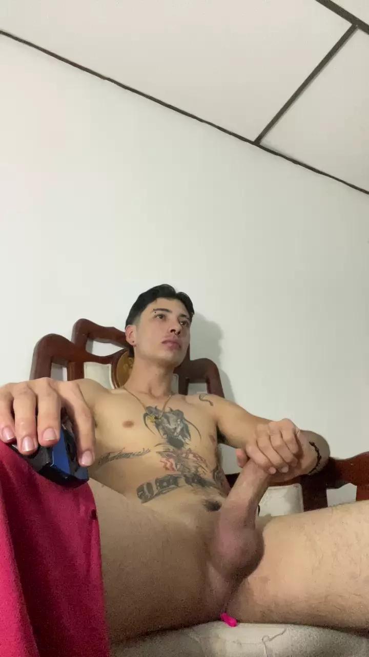 Jimm66_ on Cam4 