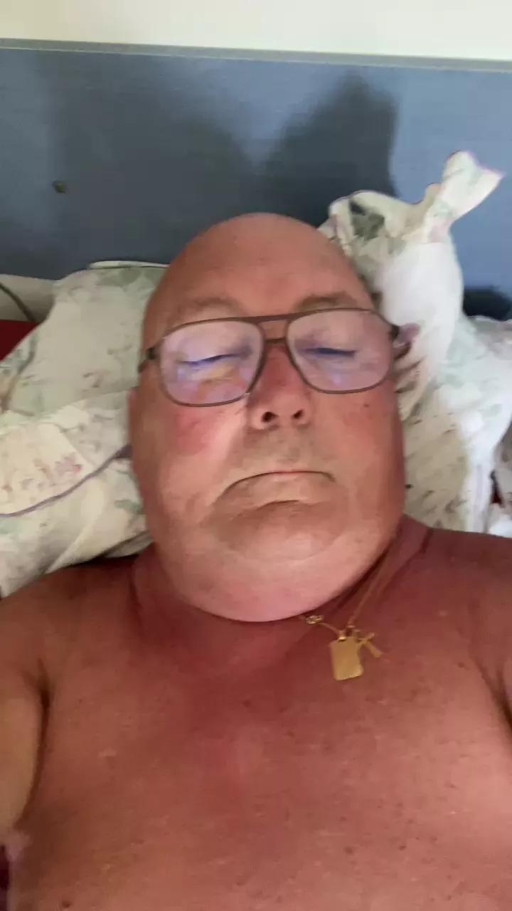 jojo734 on Cam4 