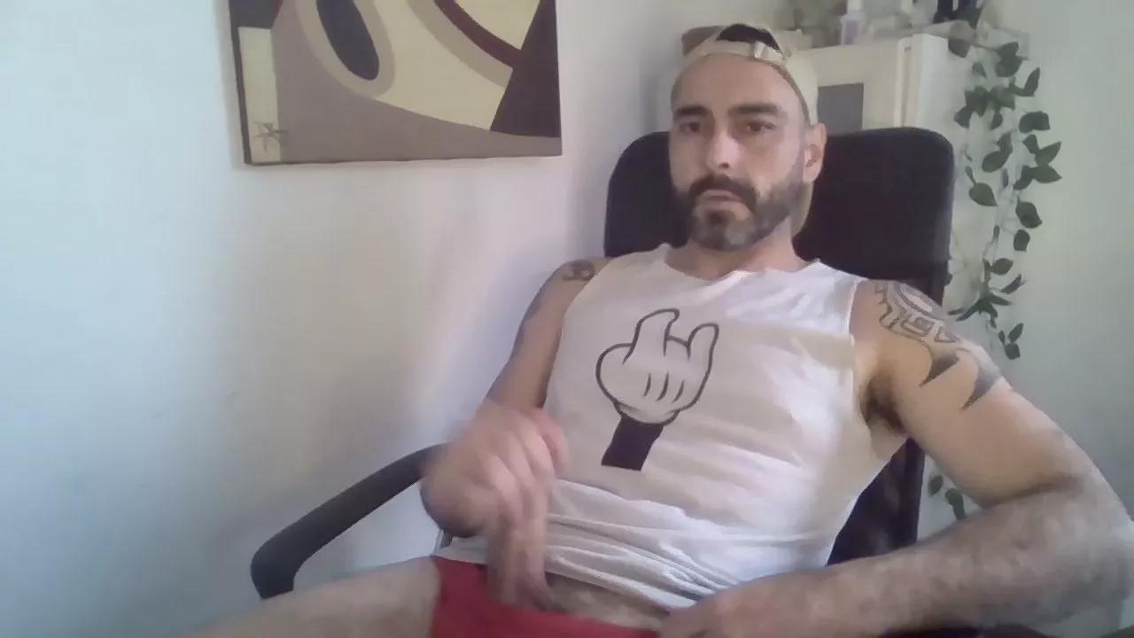 josebanan on Cam4 