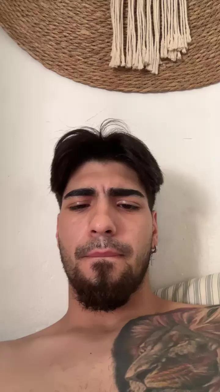 Jovencitobcn21 on Cam4 