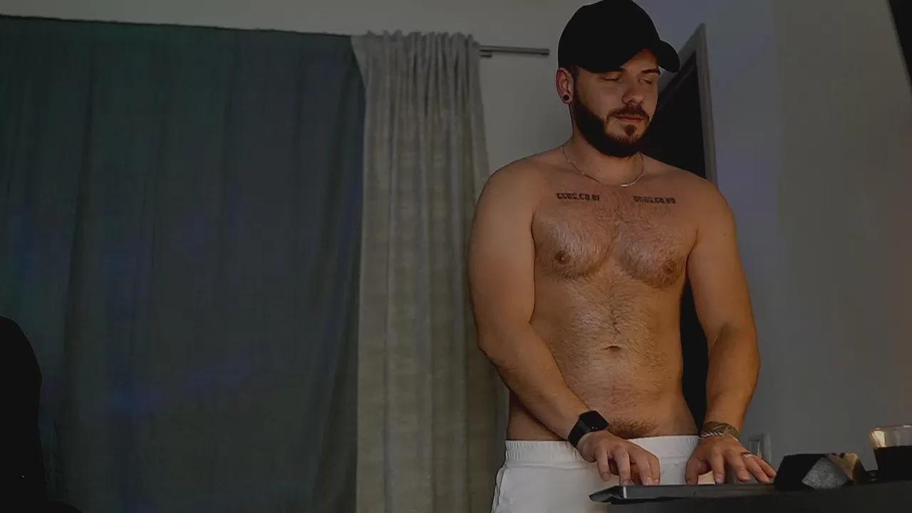 Offline juliusmasters on Cam4