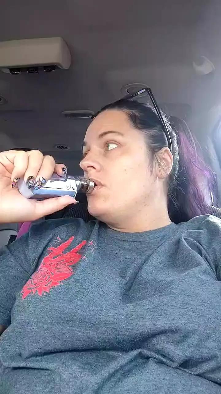 JustAMom on Cam4 