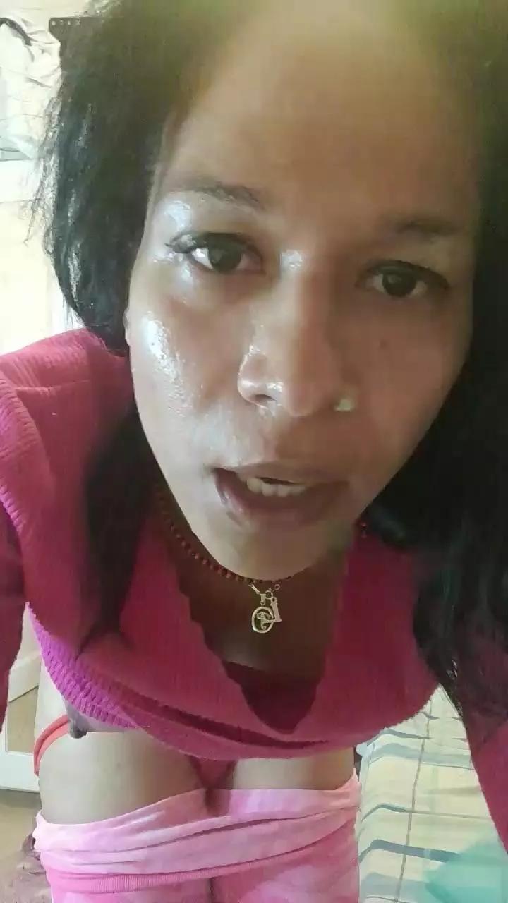 Katalinaaahot on Cam4 