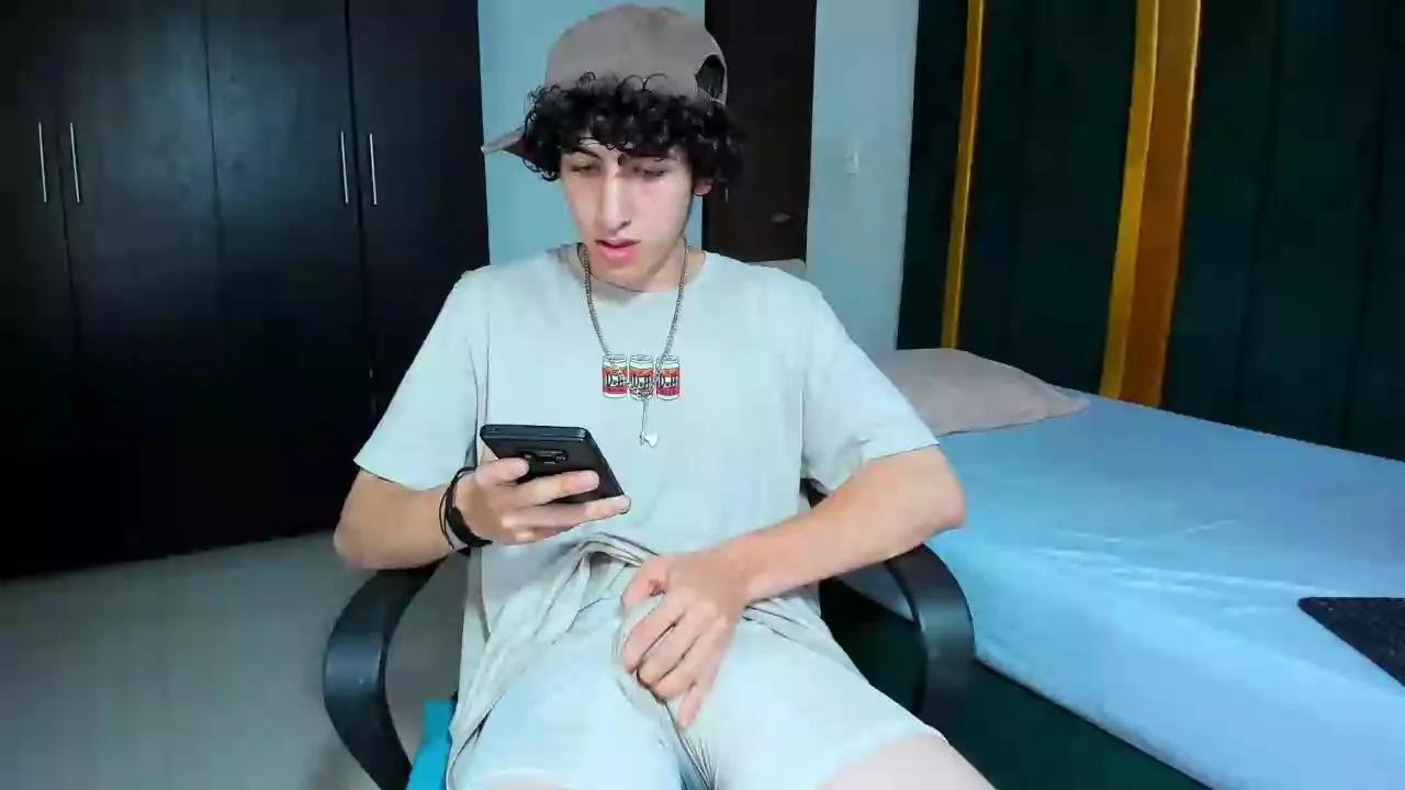 Kervs__ on Cam4 