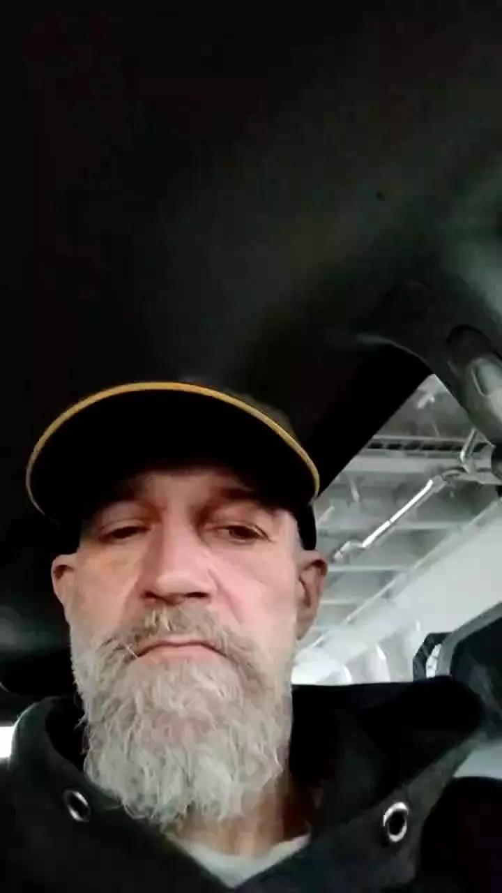 Kinky_canuck1 on Cam4 