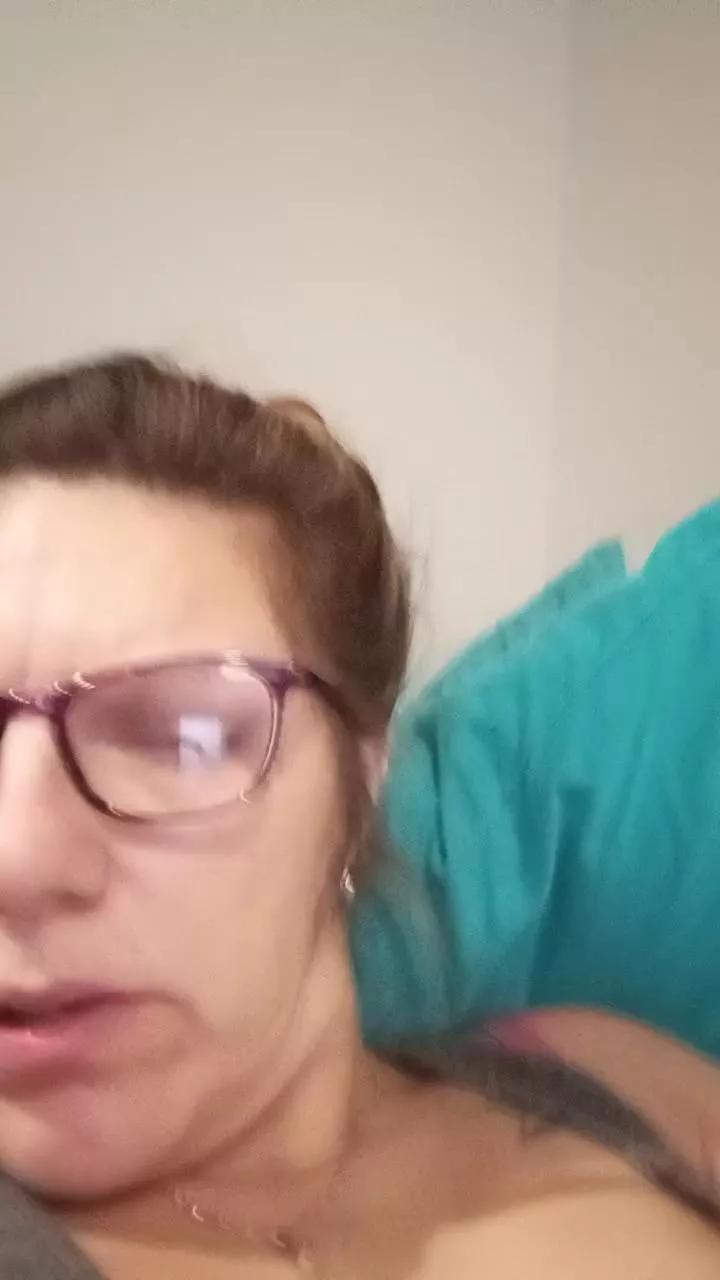 Kitty_Kat4u on Cam4 
