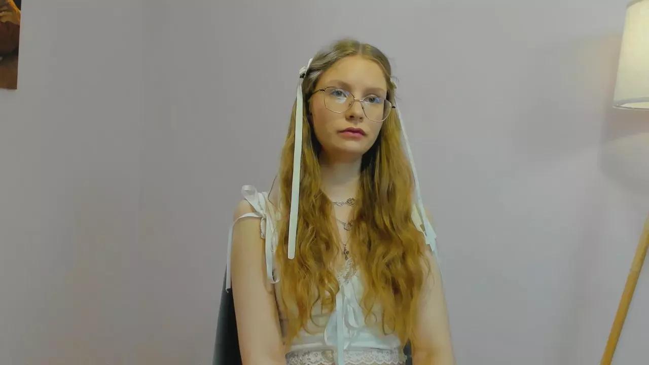 KizzyPicarello on Cam4 