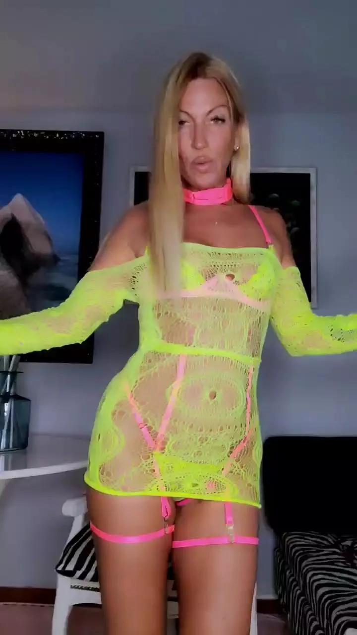 Ladyblue on Cam4 